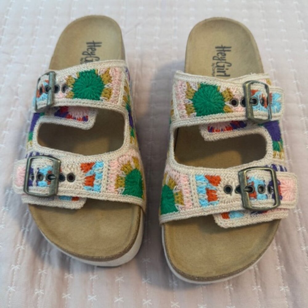 NWOT Corky's Wannabe Crochet Platform - Size 9